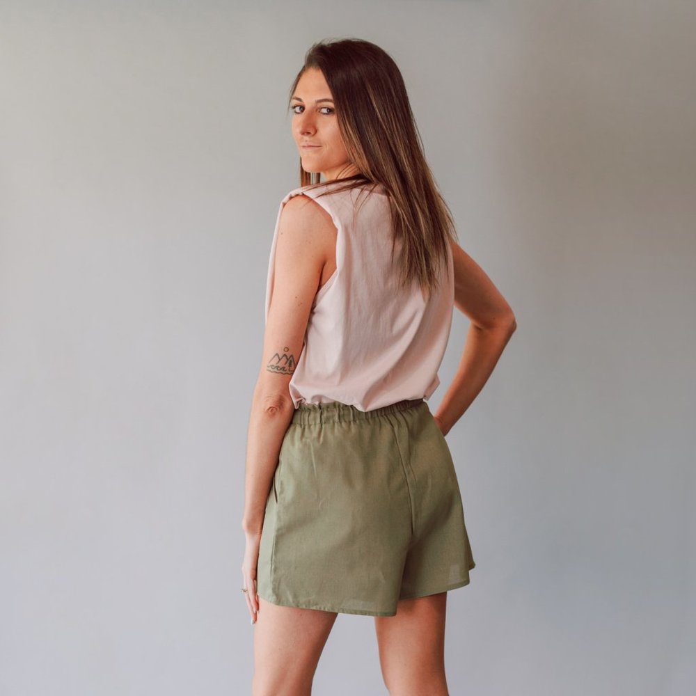 🆕 BLUSH ROSE TEE - Picture 3 of 11